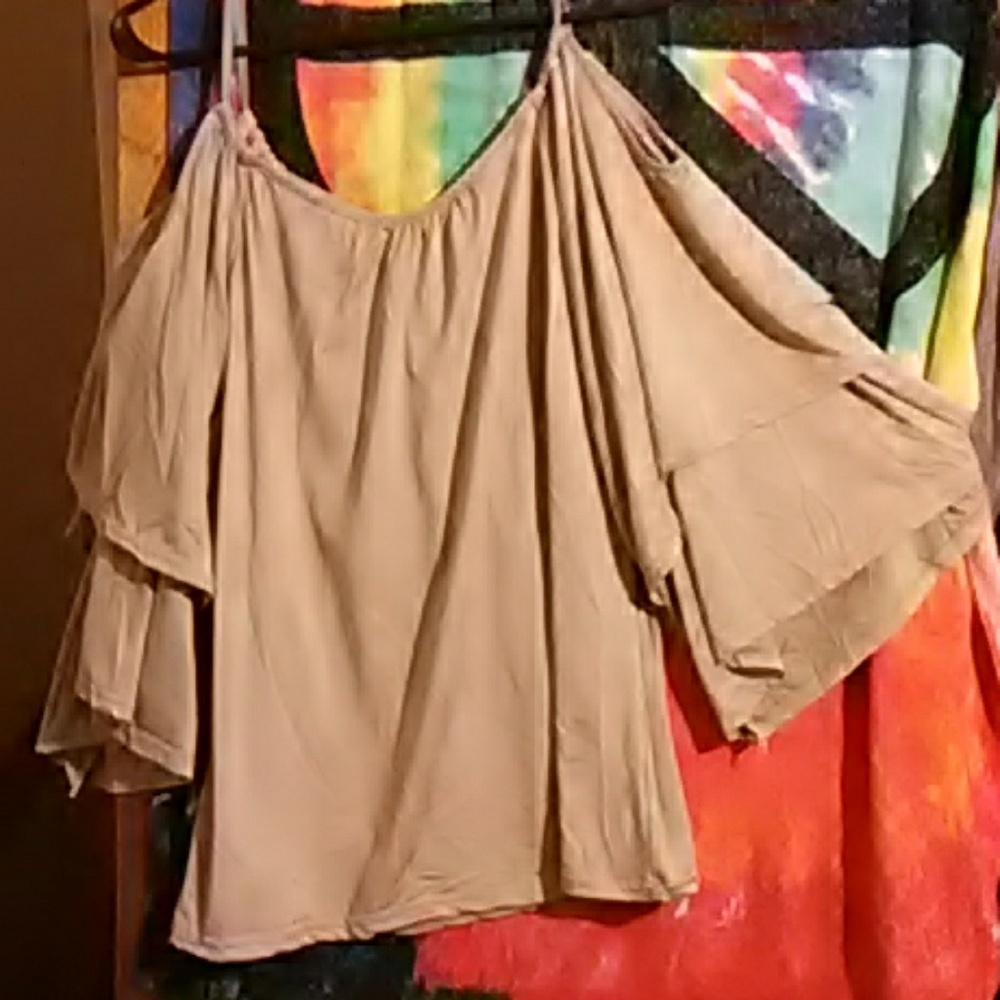 Cold Shoulder blouse with layered flowy sleeves